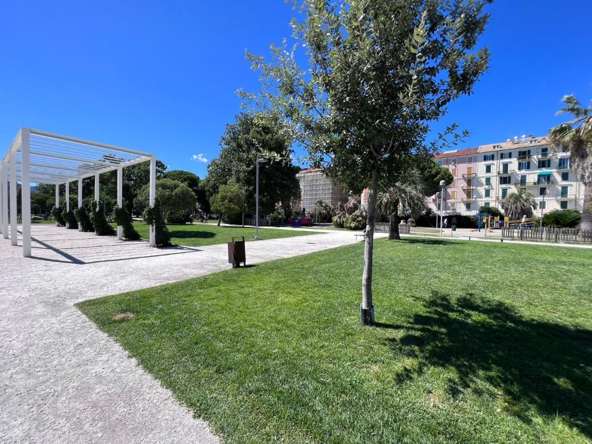 Savona Casa Per Vacanze E Lavoro Exterior foto