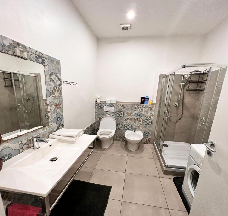 Savona Casa Per Vacanze E Lavoro Exterior foto